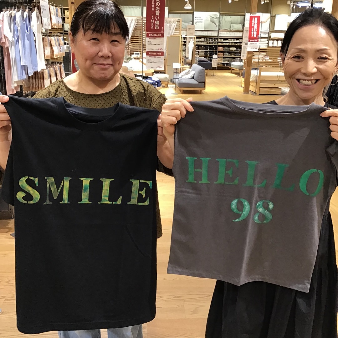 I'm brokenさま専用ページ　リップスティックプリントコットンTシャツ いわきいペッペ】無印良品のTシャツを使ってオリジナルプリントTシャツ